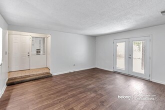 3575 Oakvale Rd, Unit 411 in Decatur, GA - Building Photo - Building Photo