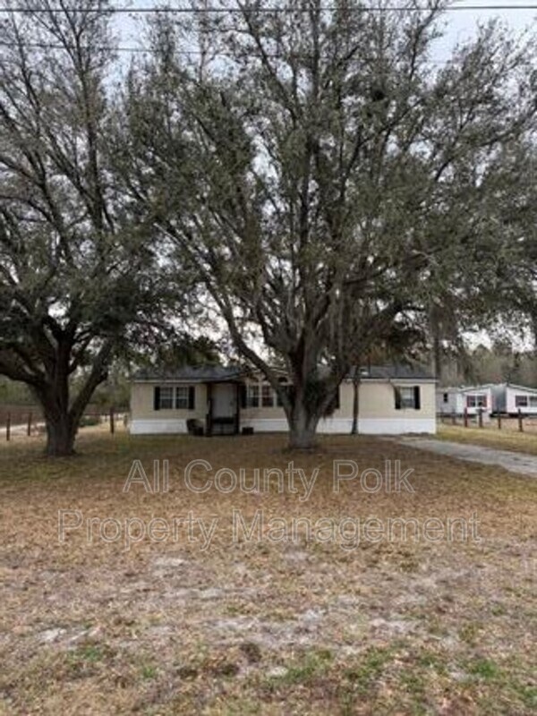 913 Saddlewood Blvd in Lakeland, FL - Building Photo - Building Photo