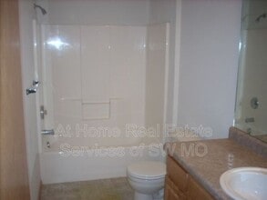 3917 W Parkridge Cir in Springfield, MO - Building Photo - Building Photo