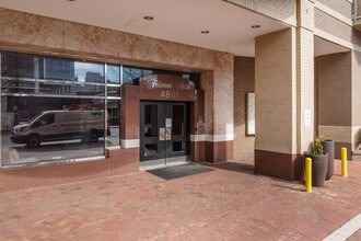 Fairmont Plaza in Bethesda, MD - Building Photo - Building Photo