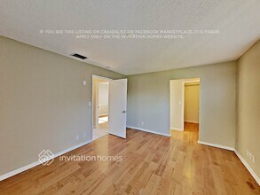 6590 Hollandaire Dr W in Boca Raton, FL - Foto de edificio - Building Photo