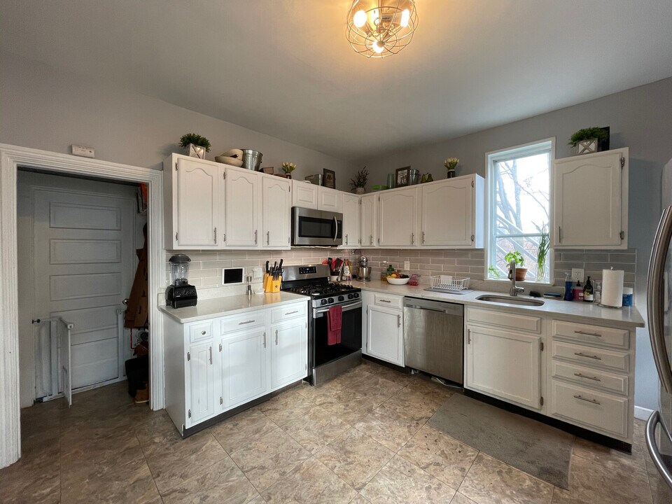 38 Highland Park Ave in Boston, MA - Foto de edificio