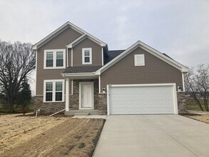 9535 S Bergamont Dr in Franklin, WI - Building Photo - Building Photo