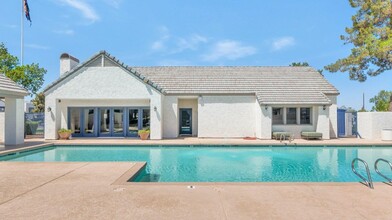 Lakeside in Chandler, AZ - Foto de edificio - Building Photo