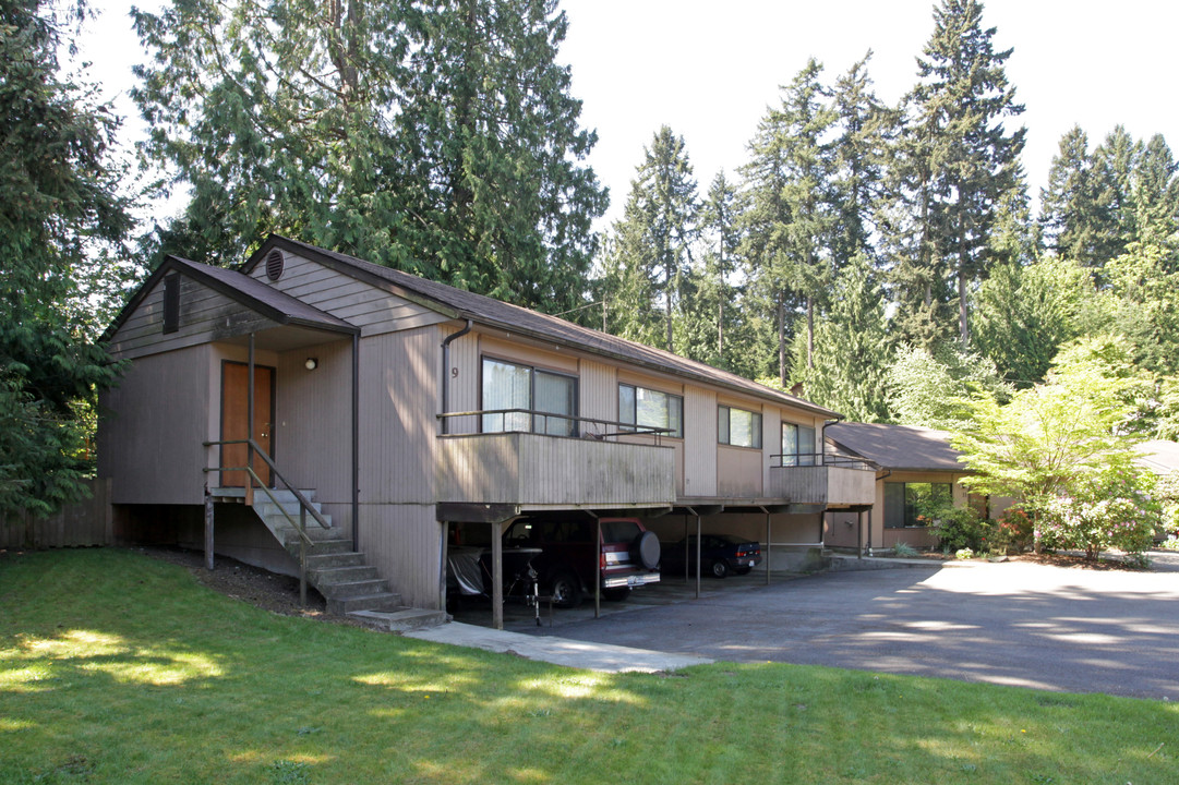 Arbor Court Apartments in Edmonds, WA - Building Photo