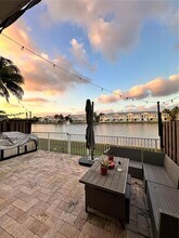 10761 NW 75th St in Medley, FL - Building Photo - Building Photo