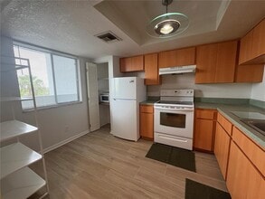 201 W Laurel St in Tampa, FL - Building Photo - Building Photo