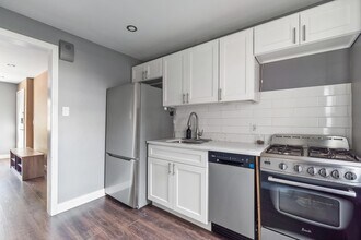 99 W 2nd St in Bayonne, NJ - Building Photo - Building Photo