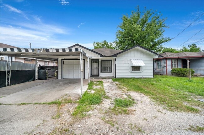 property at 3207 Florida St