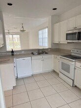 677 NW 42nd Ave in Plantation, FL - Building Photo - Building Photo