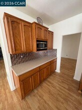 1765 Crimson Terrace in Brentwood, CA - Building Photo - Building Photo