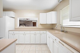 248 S Topi Trl in Hinesville, GA - Building Photo - Building Photo