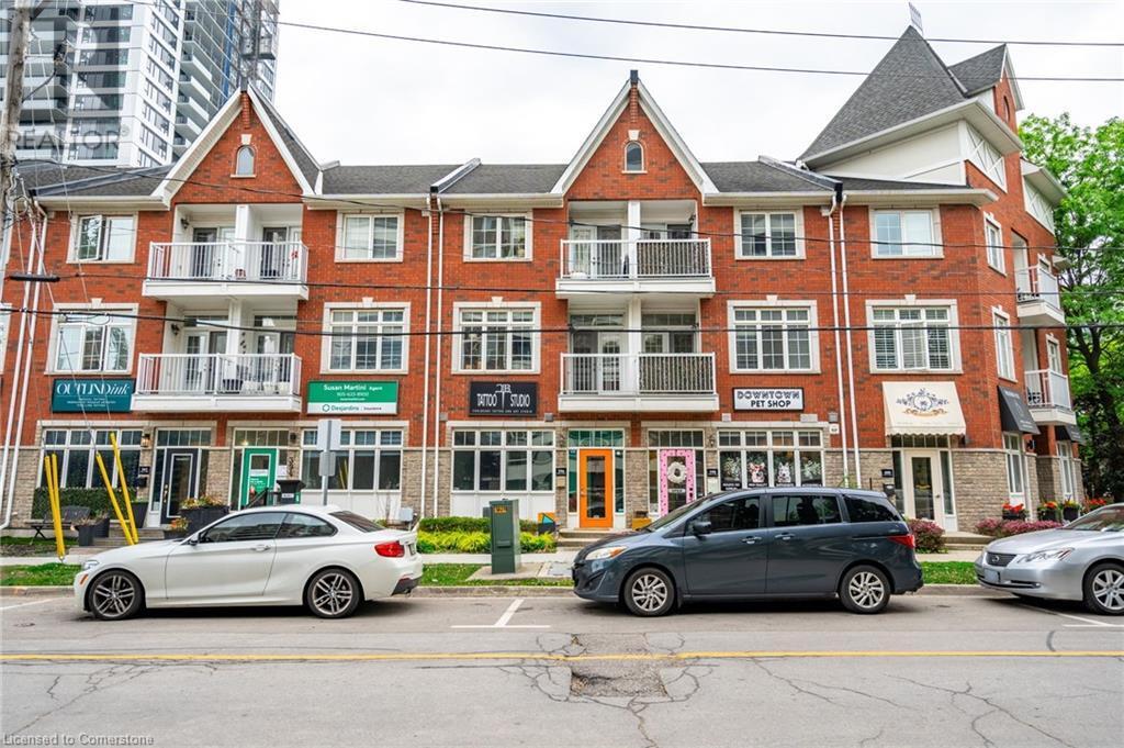 399 Martha St in Burlington, ON - Building Photo