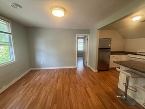 2803 S 8th St in Milwaukee, WI - Building Photo - Building Photo