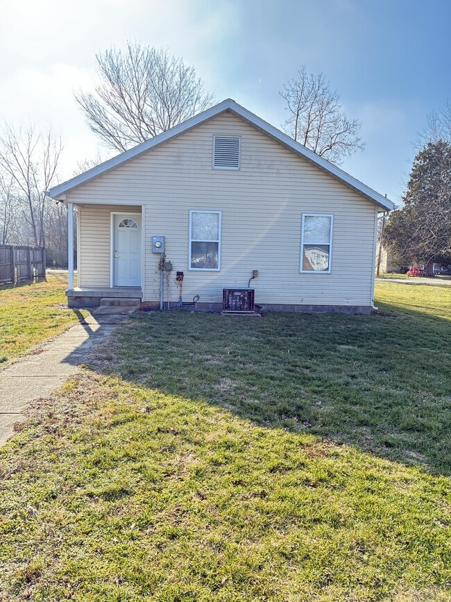 2034 5th Ave in Terre Haute, IN - Building Photo - Building Photo