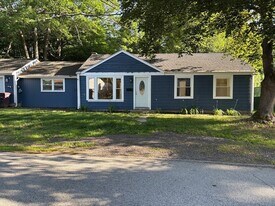 215 Jaffrey St, Unit 1303 in Weymouth, MA - Building Photo