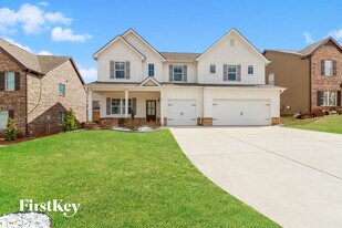 225 Villa Grande Dr in Locust Grove, GA - Building Photo