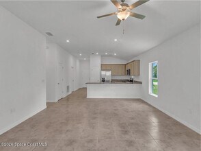 2401 Jupiter Blvd SW in Palm Bay, FL - Building Photo - Building Photo