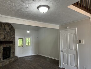 5812 Trent Walk Dr in Stonecrest, GA - Building Photo - Building Photo