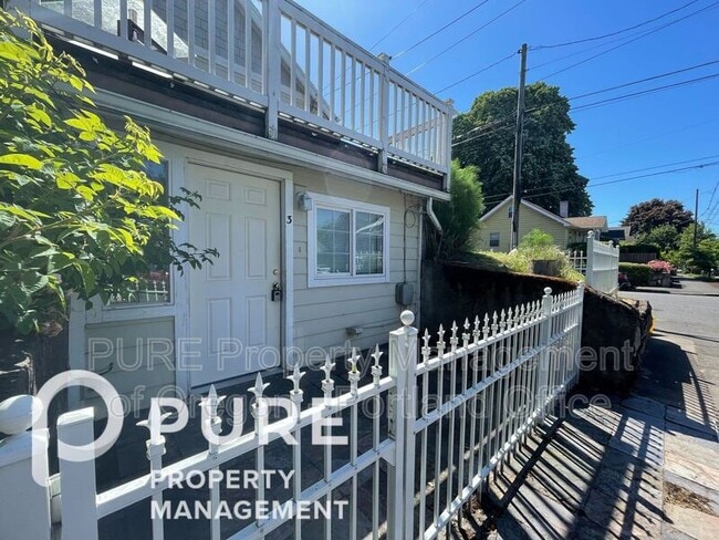 property at 4004 NE Mallory Ave