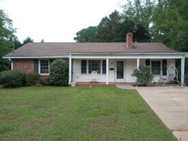 8 Sewanee Ave in Greenville, SC - Building Photo