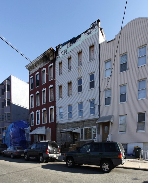 415 Jackson St in Hoboken, NJ - Building Photo