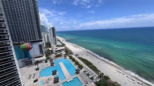 1830 S Ocean Dr, Unit 2211 in Hallandale Beach, FL - Building Photo - Building Photo