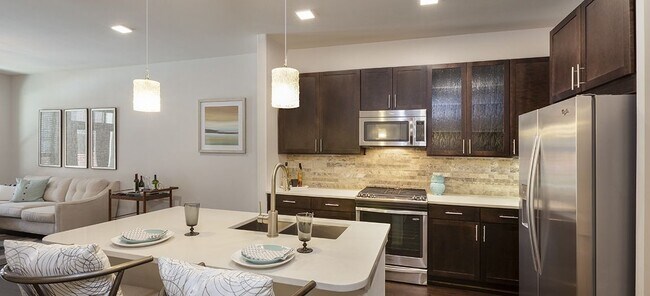 property at 1399 W Cavalcade St