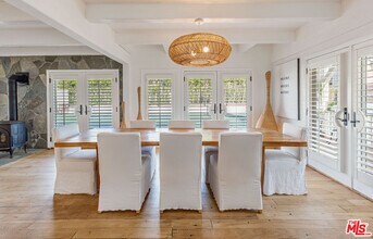 23457 Malibu Colony Rd in Malibu, CA - Building Photo - Building Photo