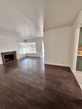 3105 Hampshire Dr in Sacramento, CA - Building Photo - Building Photo