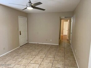 922 N Pueblo Dr in Casa Grande, AZ - Building Photo - Building Photo