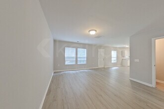 108 Amber Mill Cir in Brunswick, GA - Building Photo - Building Photo