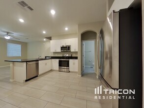12571 W Gentle Rain Rd in Peoria, AZ - Building Photo - Building Photo