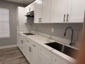 6846 Hertford Park Dr in Houston, TX - Building Photo - Building Photo