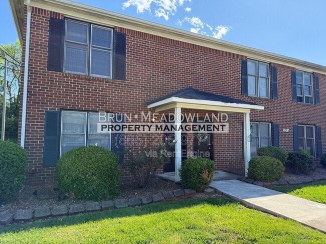 9108 Parktop Ln NW in Knoxville, TN - Building Photo - Building Photo