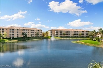 8570 Kingbird Loop in Ft. Myers, FL - Building Photo - Building Photo