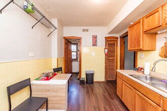 3310 W Armitage Ave in Chicago, IL - Building Photo - Building Photo
