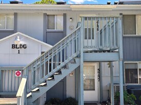 5759 Deer Run Dr in Fort Pierce, FL - Building Photo