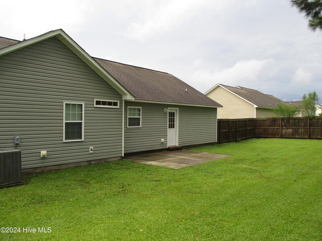 161 Louie Ln in Jacksonville, NC - Building Photo - Building Photo