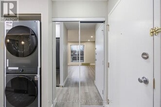 218 Viewmount Dr in Ottawa, ON - Building Photo - Building Photo