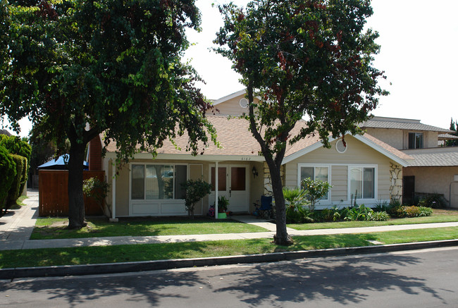 6162 Warner Ave in Huntington Beach, CA - Building Photo - Building Photo