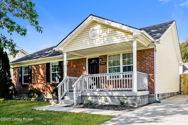 8906 Greenmoore Dr in Louisville, KY - Building Photo - Building Photo