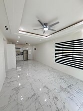 2300 E San Andrea St in Edinburg, TX - Foto de edificio - Building Photo