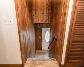 18 Brandywine Dr in Mastic, NY - Building Photo - Building Photo