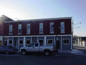 1 Public Sq in Holley, NY - Building Photo