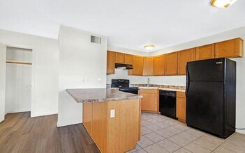 2861 N Columbus Blvd in Tucson, AZ - Building Photo - Building Photo