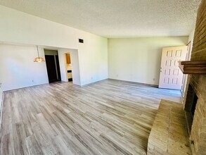 12213 Dundee Dr in Austin, TX - Building Photo - Building Photo