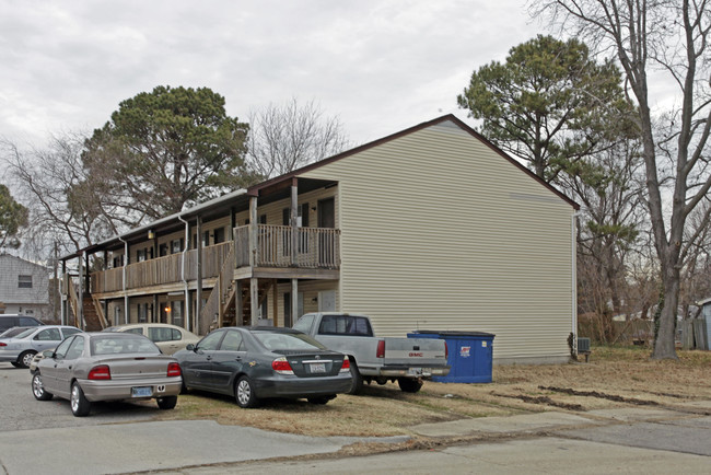 331 E Mercury Blvd in Hampton, VA - Building Photo - Building Photo