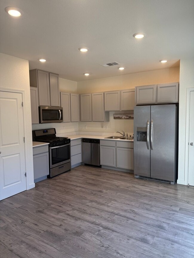 8540 Winter Sky in Reno, NV - Building Photo - Building Photo
