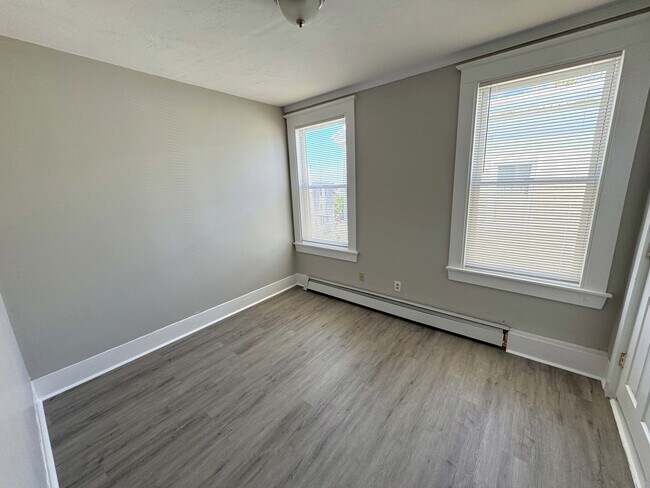 26 Arlington Ave, Unit 2 in Revere, MA - Building Photo - Building Photo